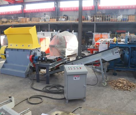 Good Quality and Cheap Price wood pallet crusher machine for sale ,Wasted Pallet Recycling Shredder