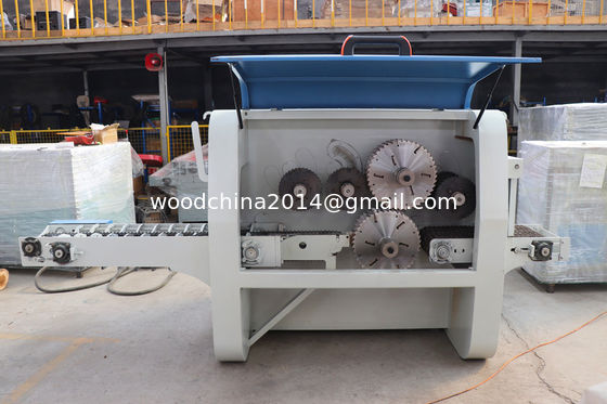 Çifte Spindle Multiple Blades Rip Saw, Çember Çubuk Kesimi için Multi RipSaw Üretim hattı