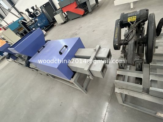 Yeni Otomatik 2 Başlı Ahşap Çip Görme Toz Blok Makinesi Ahşap Palet Yapma Makinesi
