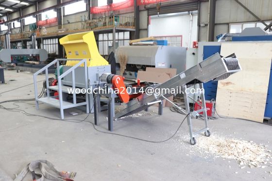 Yüksek verimlilikli palet parçalayıcı palet kırıcı makine ahşap palet kesme makinesi
