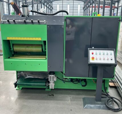Büyük ahşap levhaların işlenmesi için 130KW yüksek verimlilikli Çift Arbor Rip Çakmak